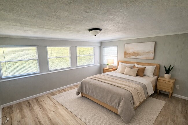 Photo - 43 Deerwood Park