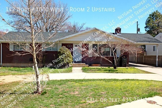 Building Photo - 25/26 School Year Male Student Housing Ups... Unit Room 2 Upstairs Rental