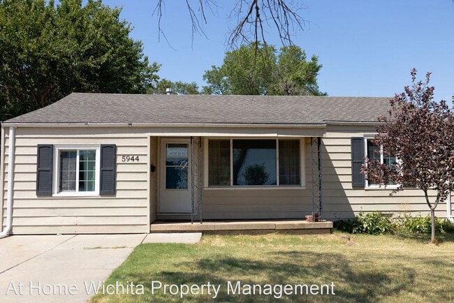 3 br, 1 bath House - 5944 East Kinkaid Street - 3 br, 1 bath House - 5944 East Kinkaid Street