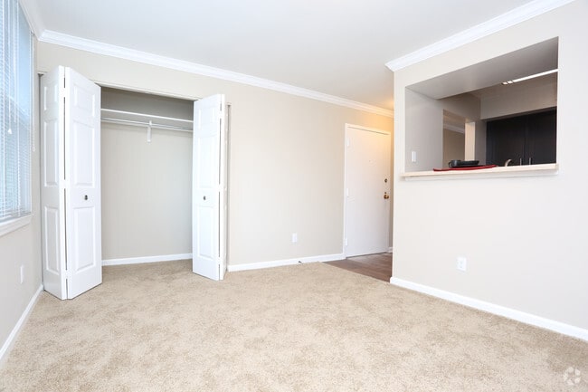 Two bedroom townhome | Louisville Apartments | Crescent Centre Apartments