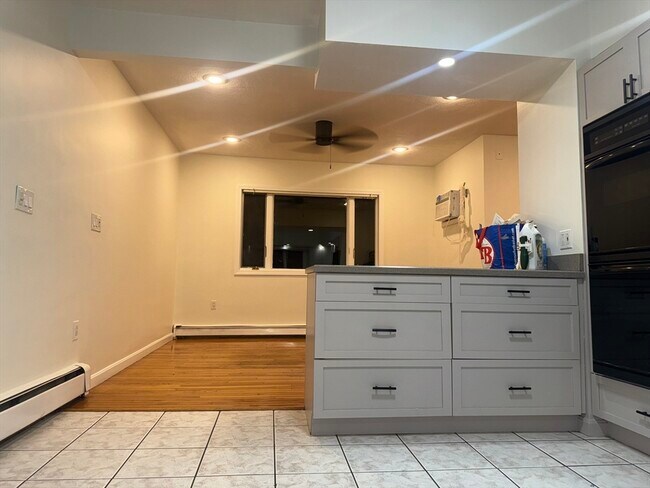 Photo - 33 Appleton St Unit 2