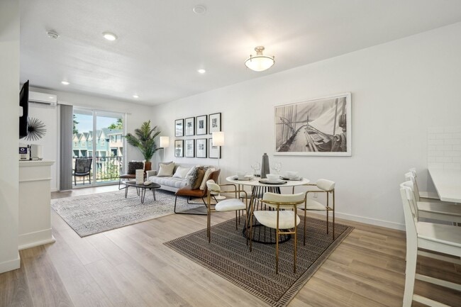 Photo - Holmes Townhomes