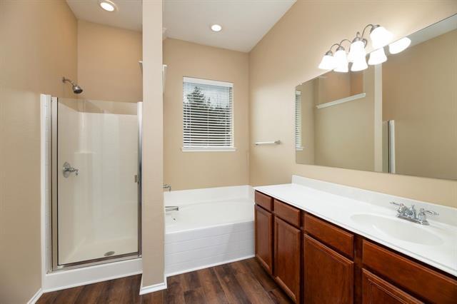Building Photo - 2510 Sedona St