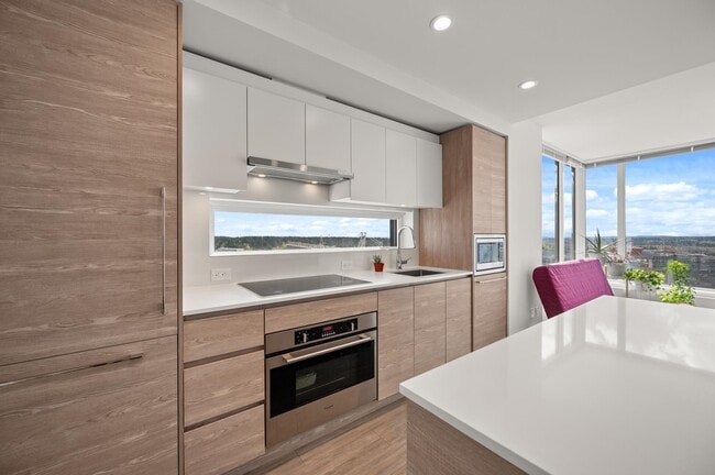 Photo - 13655 Fraser Hwy Unit 2010