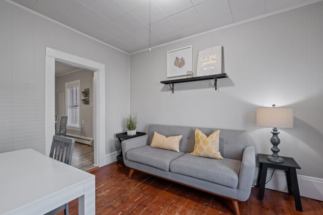 Photo - 526 Hevey St Unit 2