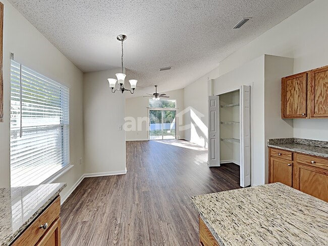 14213 Fish Eagle Dr E