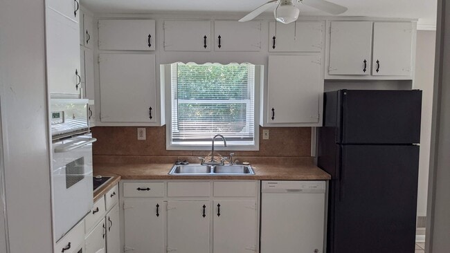 Photo - 2679 Sherlock Dr