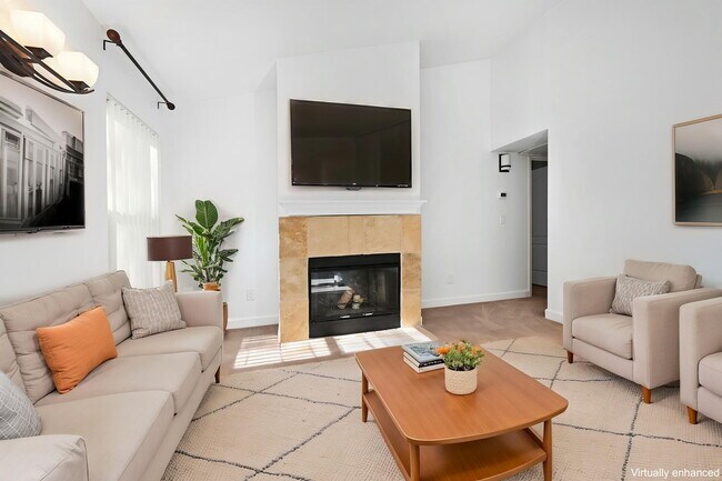 Photo - 140 Reflections Dr Unit 140 reflections Rd #21