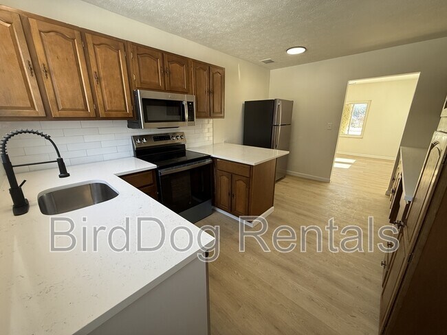 Photo - 103 Garden Heights Ave