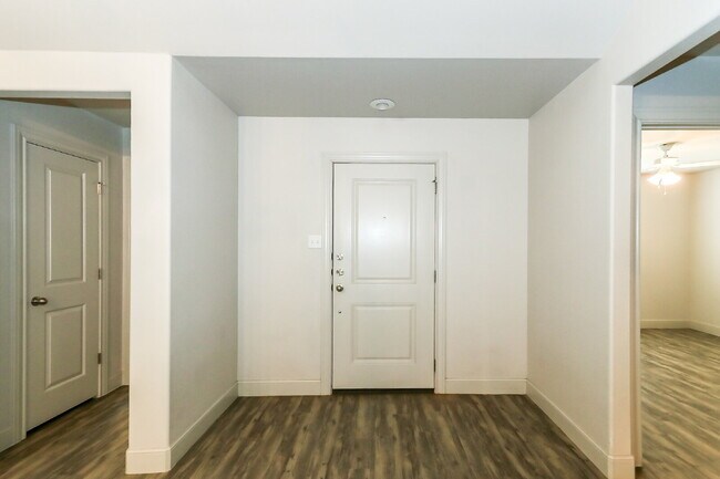 First full month's rent free! Luxury Living In Kelsey Park/Adjacent To New Cooper Central Elementary
