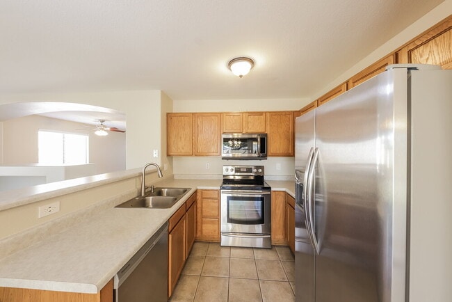 Photo - 16220 N 160th Ave