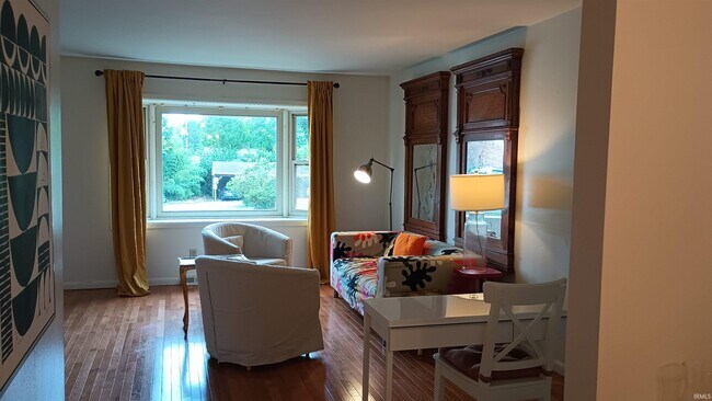 Photo - 1601 S Dorchester Dr