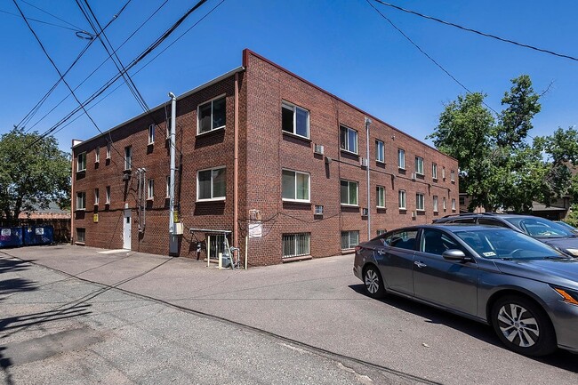 1443 Monroe