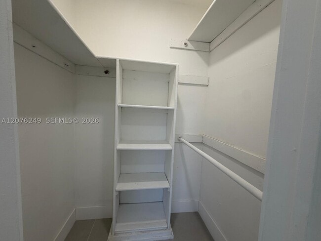 Photo - 501 NW 25th Ct
