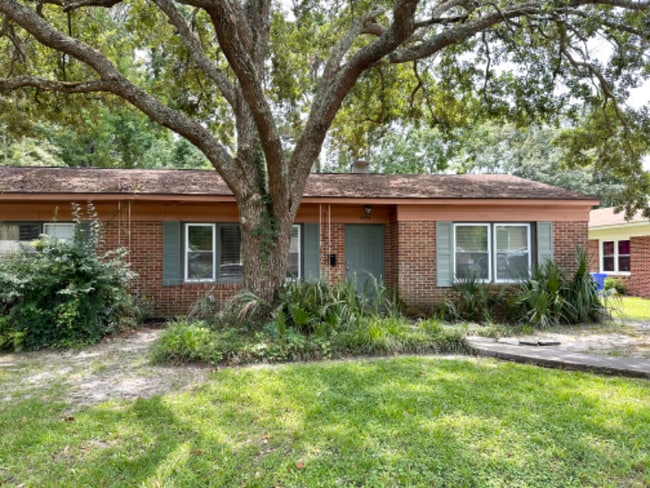 Photo - 639 Windermere Blvd Apartment Unit B