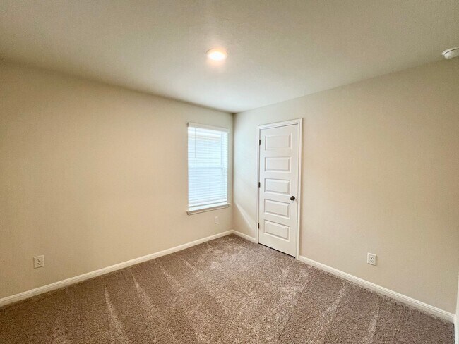 Photo - 3 bedroom, 2.5 bath home for lease