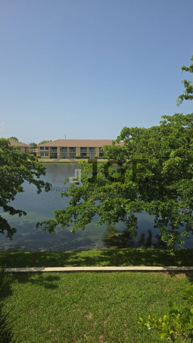 Photo - 475 NW 210th St Unit 204