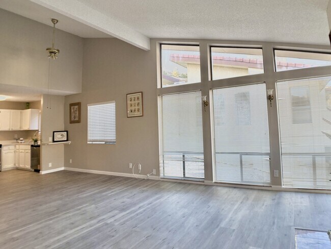 Photo - 215 Canyon Terrace Dr