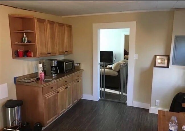 377 Foster Ave Unit B
