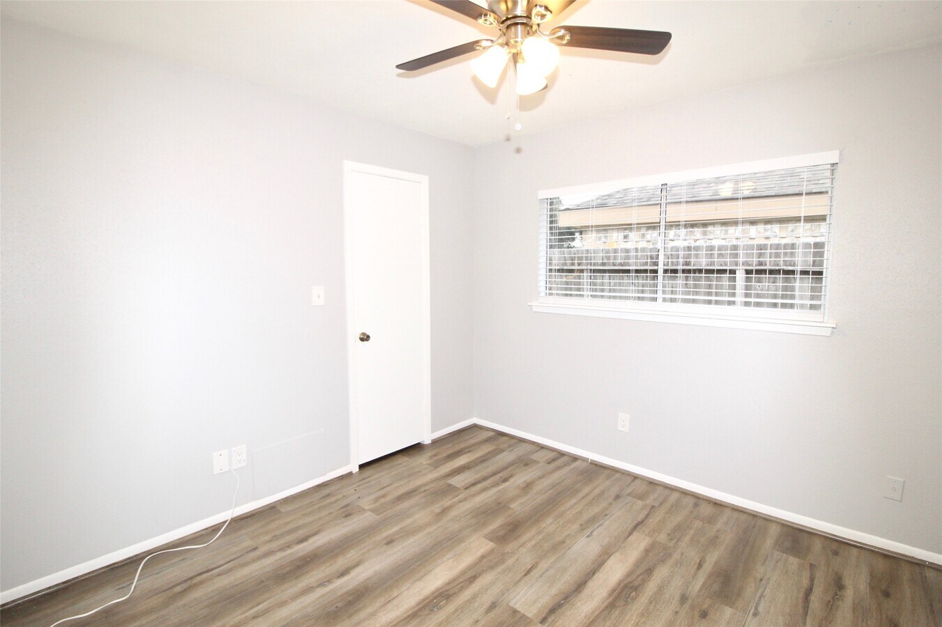 Photo - 2126 Highland Hills Dr