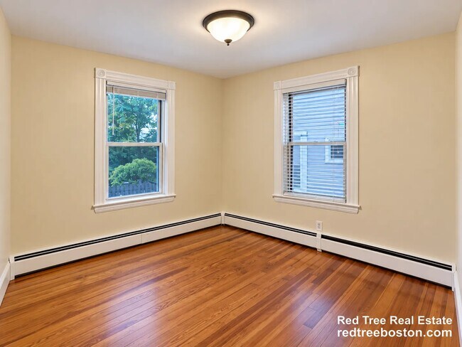 17 E Milton Rd Unit 1