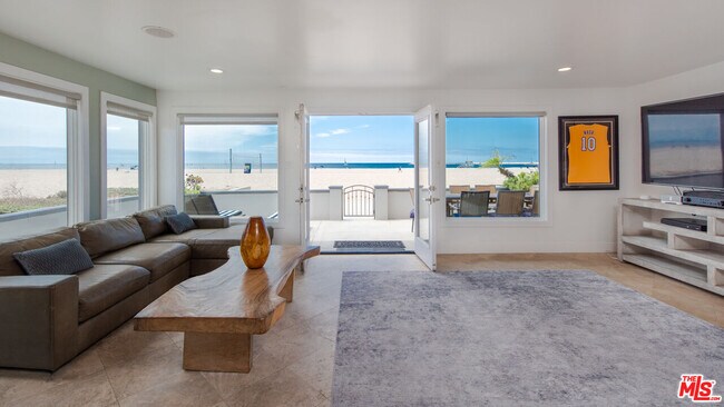 6419 Ocean Front Walk