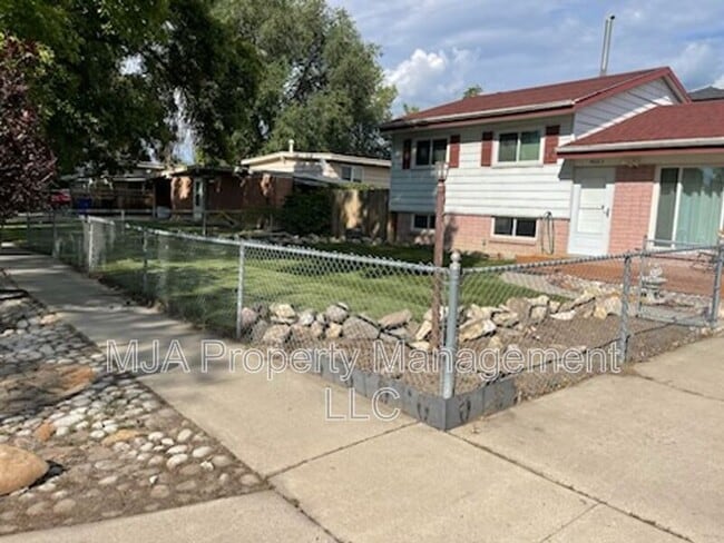 Building Photo - 4663 Namba Way Unit UPPER