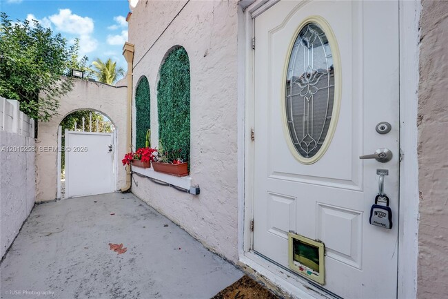 Photo - 1678 SW 11th St Unit Studio