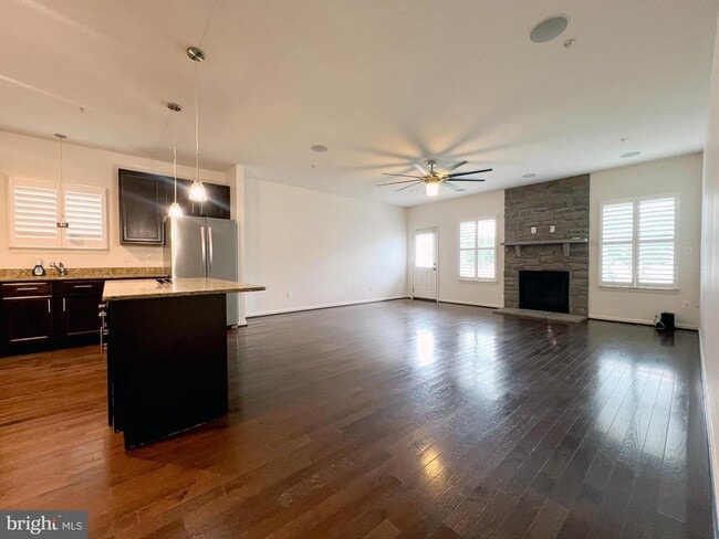 Photo - 312 Breeding Blvd