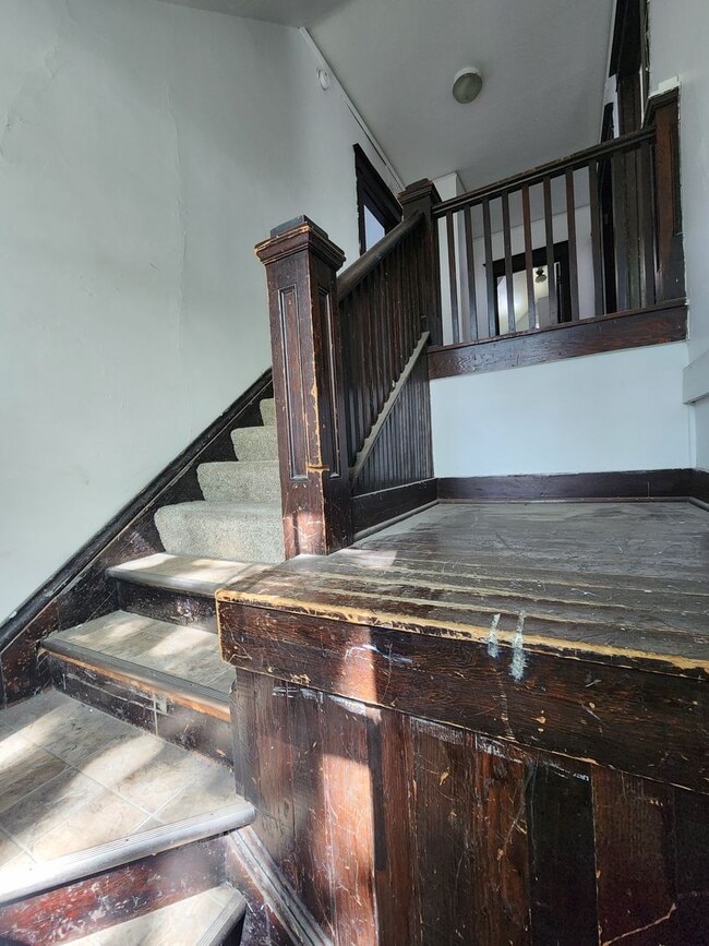 Photo - 455 NE Campus St Unit 3