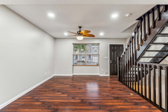 Photo - 5161 Singleton Dr