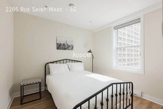 Photo - 2205 Rue St Marc Unit 3G