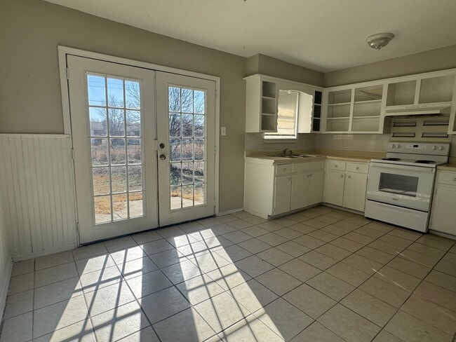 Photo - 4626 NW Ozmun Ave