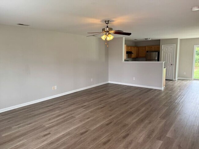 Photo - Nice townhouse duplex in convenient Kannap...