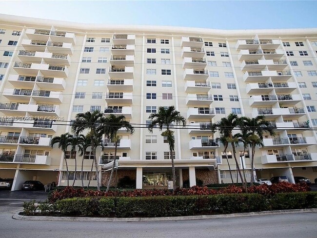 Photo - 401 Golden Isles Dr Unit 314