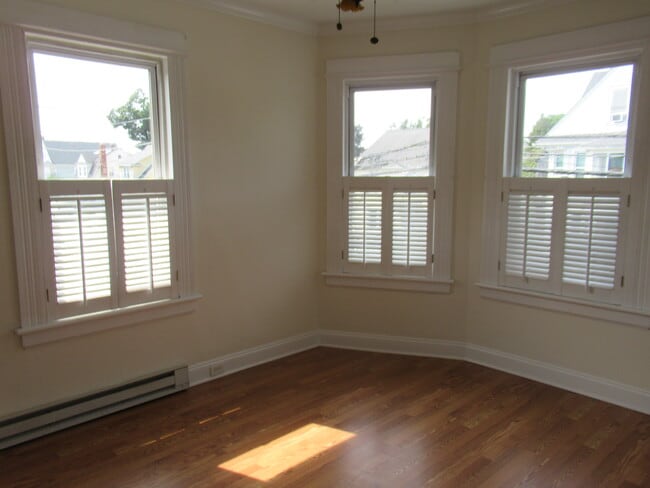 Photo - 114 Bennett St Unidad 112-114 Bennett St 2nd floor
