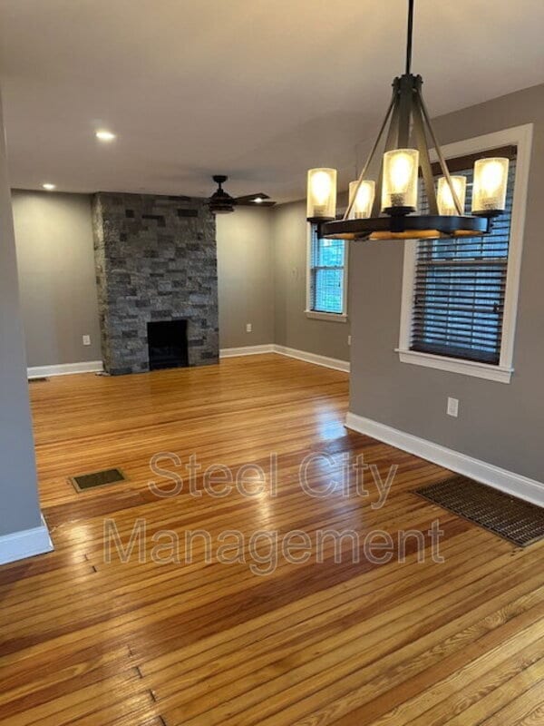 Photo - 851 Kennedy St