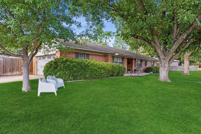 Photo - 2127 Clarksdale Dr