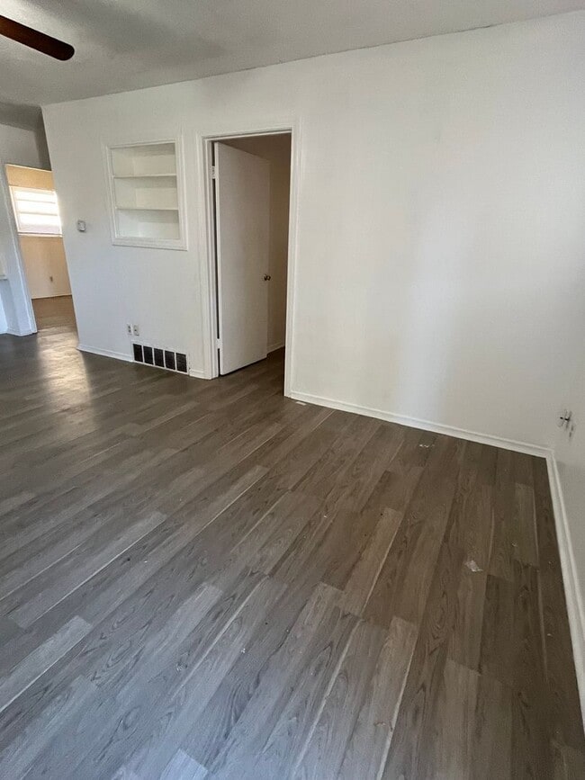 Photo - 1610 58th St Unit B