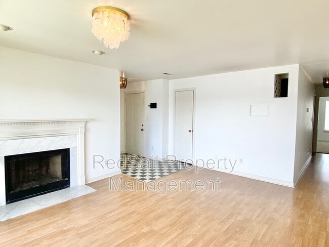 Photo - 212 Dockside Dr