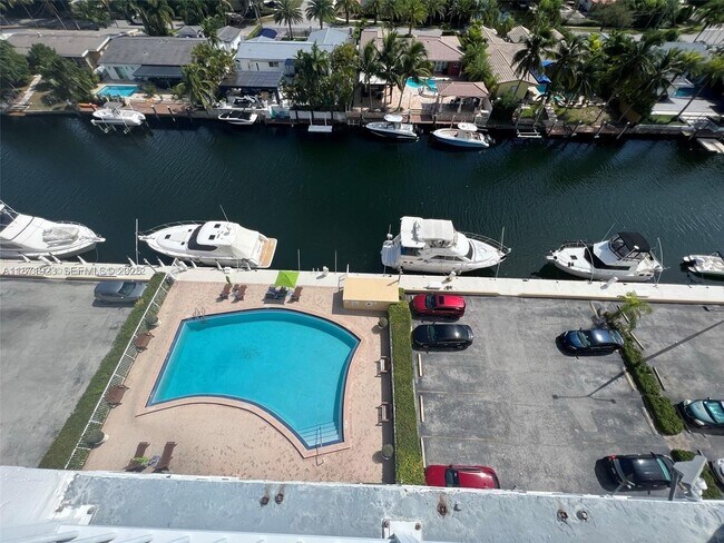 Photo - 2000 NE 135th St Unit 905