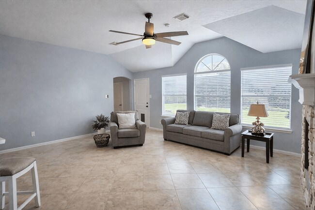 Photo - 1803 W Welsford Dr