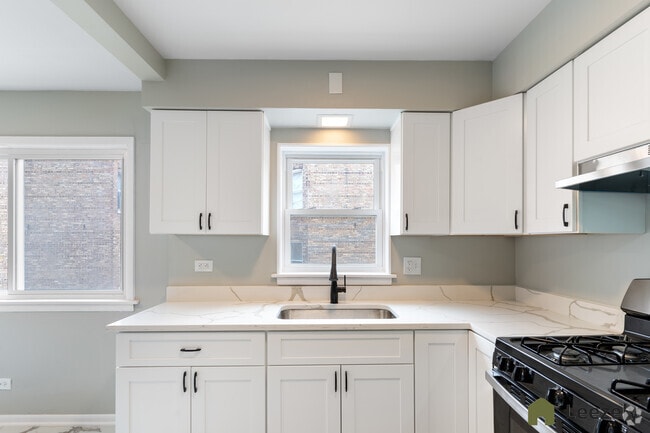 Building Photo - 2457 W 69th St Unit 6905 - 2S 2nd Floor Rental
