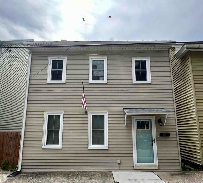 Building Photo - 1314 2nd St