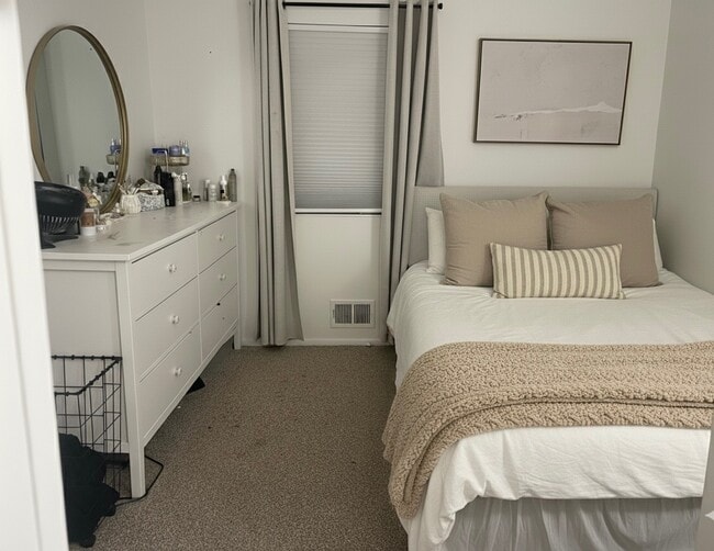 Photo - 42 Gadsen Pl