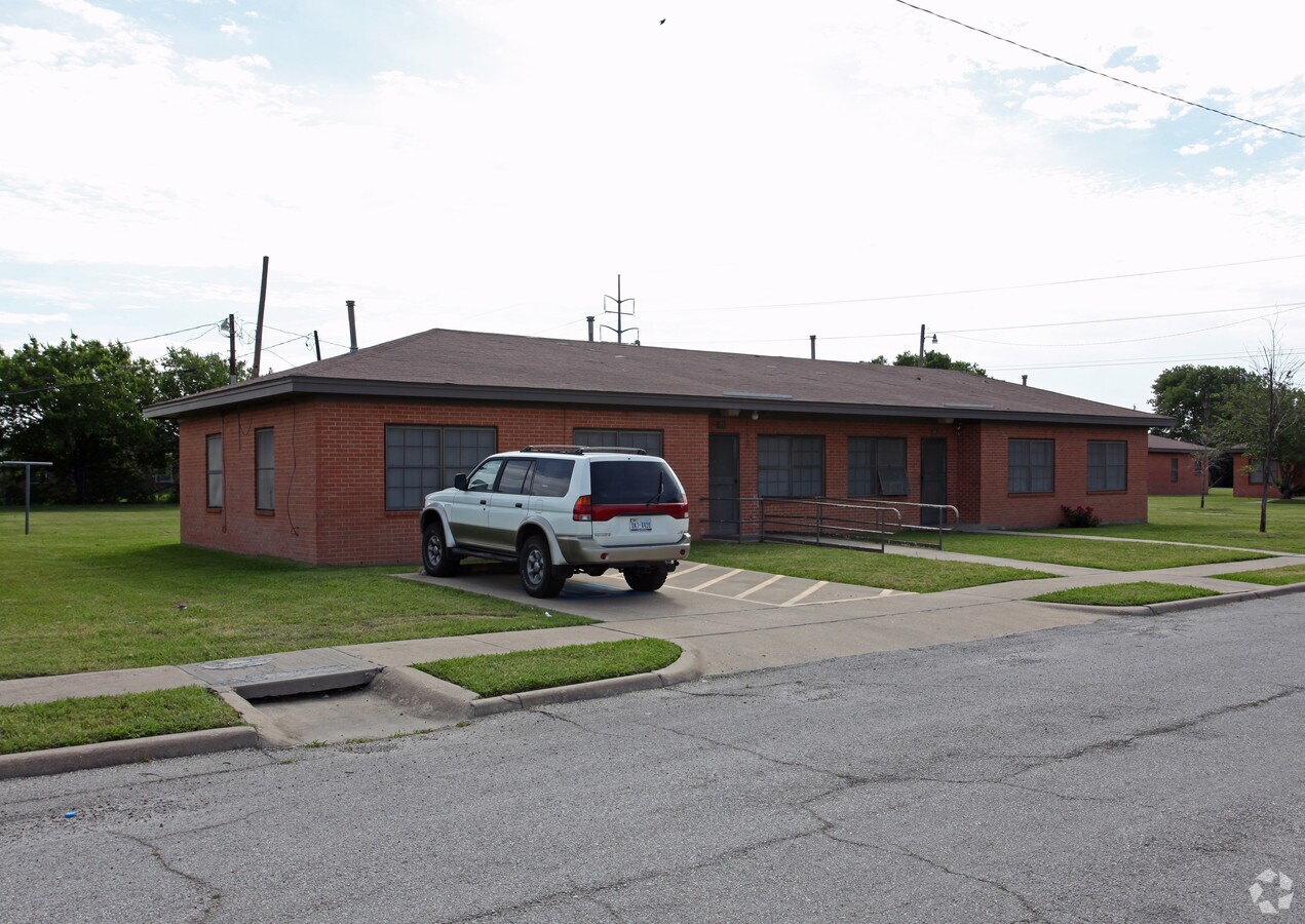 Photo - Waxahachie Housing Authority