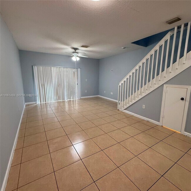 Photo - 8811 S Isles Cir Unidad 8811