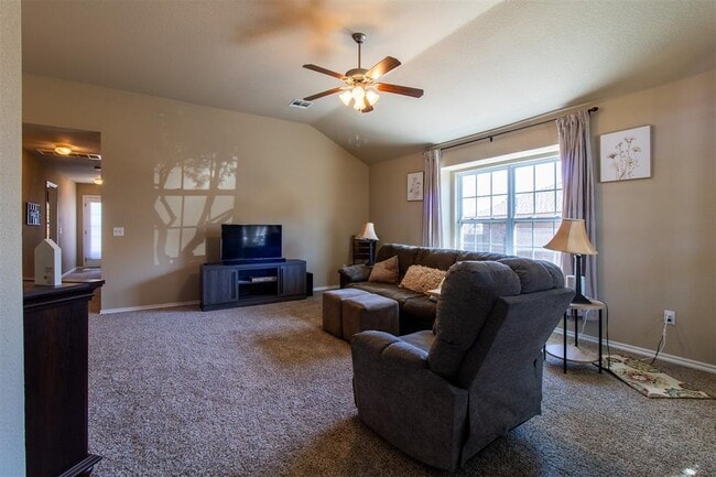 Photo - 900 Switzerland Ave