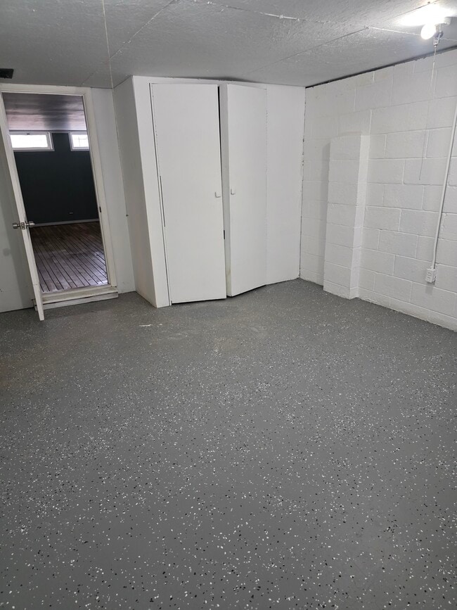 Photo - 4813 Greenlawn Dr