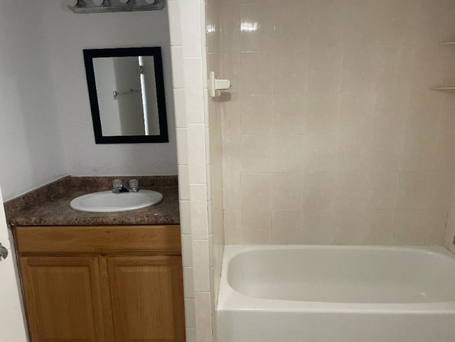 Photo - 5767 Lakeville Rd